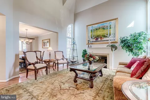 42984 Hedgeapple Ct, Ashburn, VA 20147 photo 5
