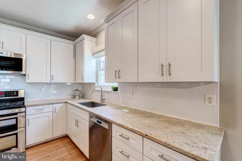 42984 Hedgeapple Ct, Ashburn, VA 20147 photo 16