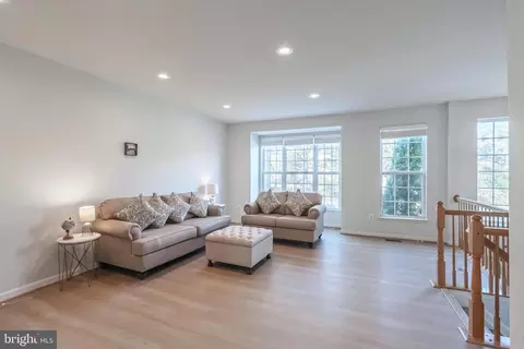 42761 Bennett St, Chantilly, VA 20152 photo 5