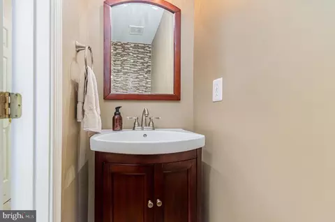 43477 Orson St, Chantilly, VA 20152 photo 18