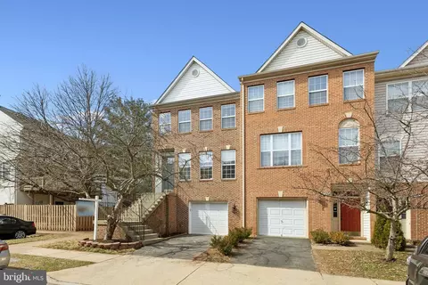 21497 Rusty Blackhaw Sq, Sterling, VA 20164