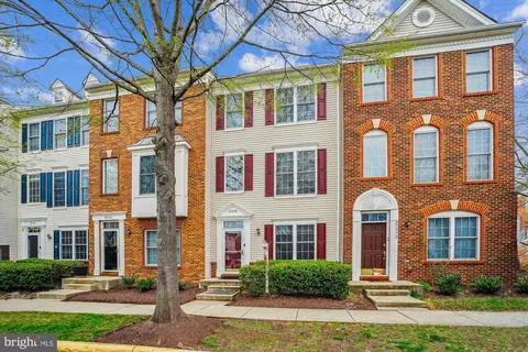 25370 Radke Ter, Chantilly, VA 20152
