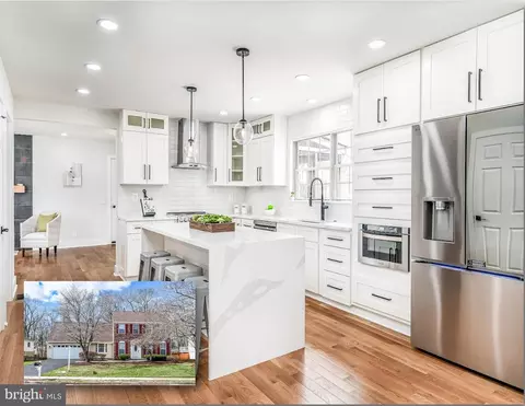 210 Cardinal Glen Cir, Sterling, VA 20164