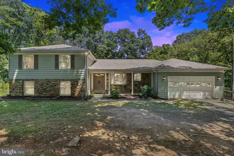 37744 Hughesville Rd, Purcellville, VA 20132
