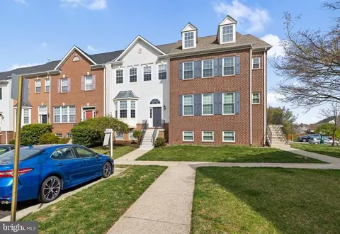 663 Springhouse Sq SE, Leesburg, VA 20175