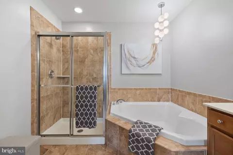 42588 Cardinal Trace Ter, Brambleton, VA 20148 photo 25