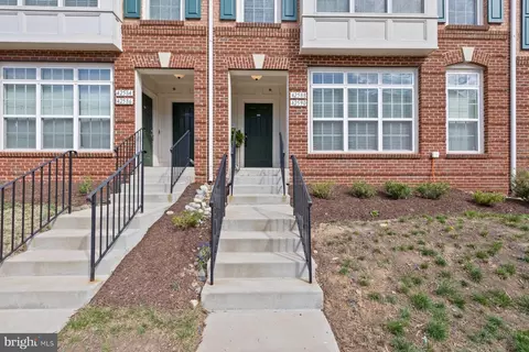 42588 Cardinal Trace Ter, Brambleton, VA 20148 photo 3
