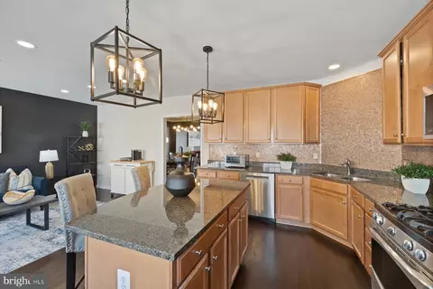 42588 Cardinal Trace Ter, Brambleton, VA 20148 photo 6