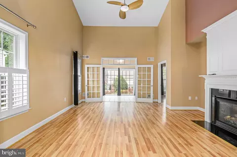 44422 Sunset Maple Dr, Ashburn, VA 20147 photo 3