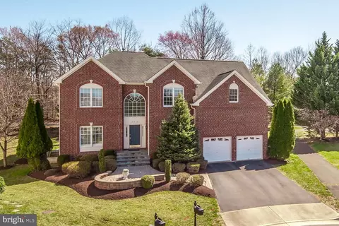 47434 Riverbank Frst, Sterling, VA 20165
