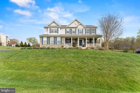 36494 Winding Oak Pl, Purcellville, VA 20132