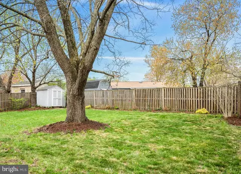 Exterior - 401 W Maple Ave W, Sterling, VA 20164 photo 4 of 11