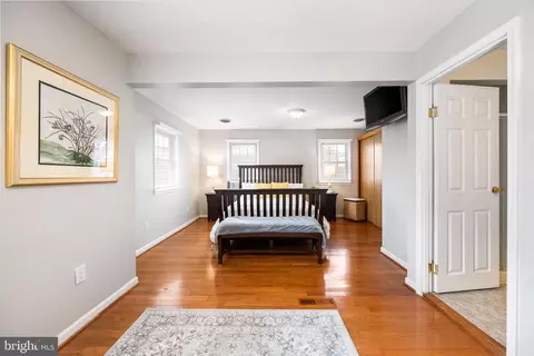 Bedroom - 401 W Maple Ave W, Sterling, VA 20164 photo 1 of 5