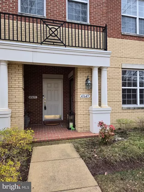 43649 Mcdowell Sq, Leesburg, VA 20176