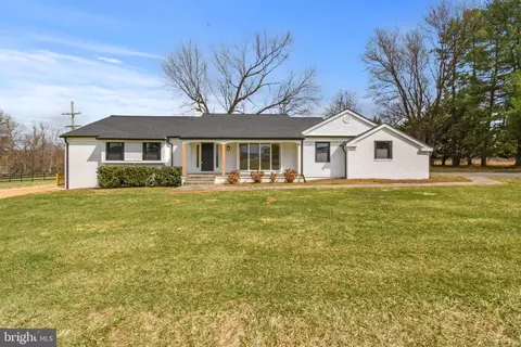 38965 John Wolford Rd, Waterford, VA 20197