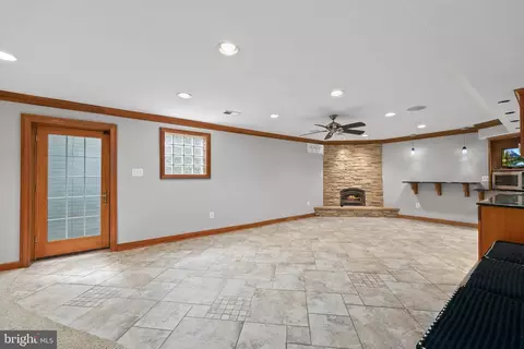 20483 Quarterpath Trace Cir, Sterling, VA 20165 photo 52