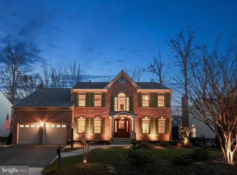 20483 Quarterpath Trace Cir, Sterling, VA 20165