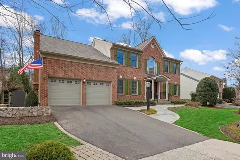 20483 Quarterpath Trace Cir, Sterling, VA 20165 photo 4