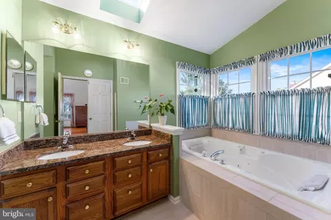 20755 Laplume Pl, Ashburn, VA 20147 photo 23