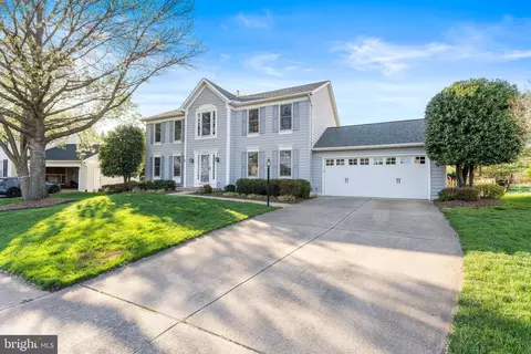 20755 Laplume Pl, Ashburn, VA 20147