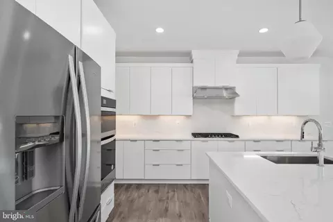 Kitchen - 41550 Walking Meadow Dr, Aldie, VA 20105 photo 1 of 1
