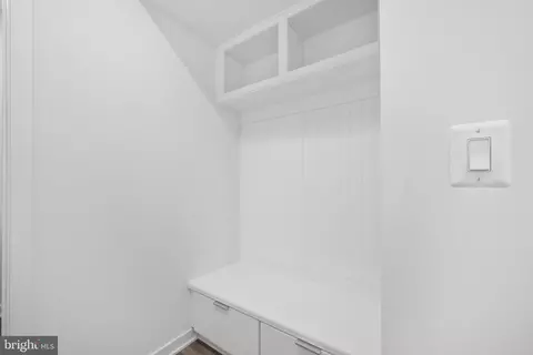 Entry Way - 41550 Walking Meadow Dr, Aldie, VA 20105 photo 1 of 2
