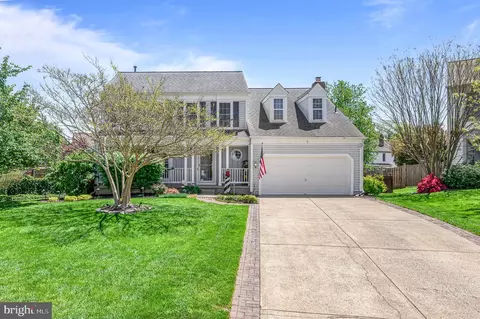 712 Chimney Ct NE, Leesburg, VA 20176