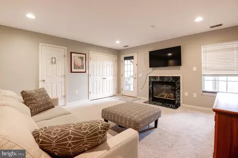 44167 Tippecanoe Ter, Ashburn, VA 20147 photo 35