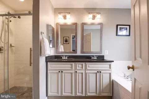 44167 Tippecanoe Ter, Ashburn, VA 20147 photo 25