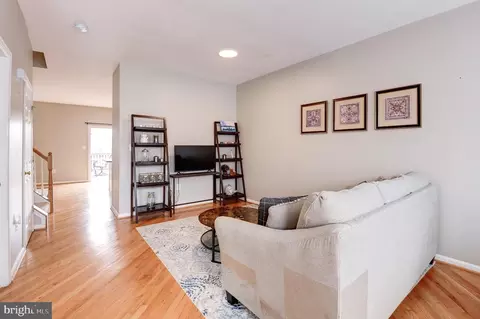 44167 Tippecanoe Ter, Ashburn, VA 20147 photo 7