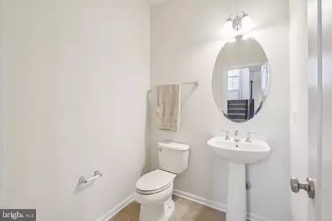 43211 Sharpie Sq, Ashburn, VA 20148 photo 12