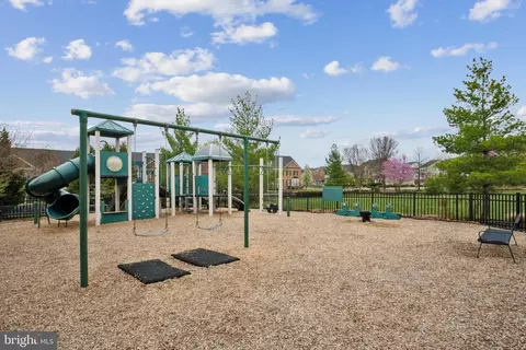 43211 Sharpie Sq, Ashburn, VA 20148 photo 35