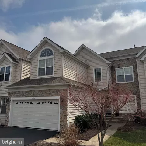 20136 Valhalla Sq, Ashburn, VA 20147