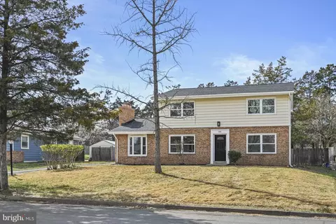 605 N York Rd, Sterling, VA 20164