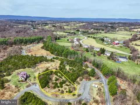 12602 Mullein Ln, Lovettsville, VA 20180