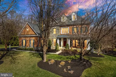 24158 Dark Hollow Cir, Aldie, VA 20105