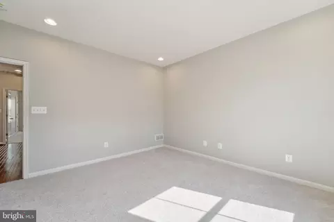 20398 Codman Dr, Ashburn, VA 20147 photo 34