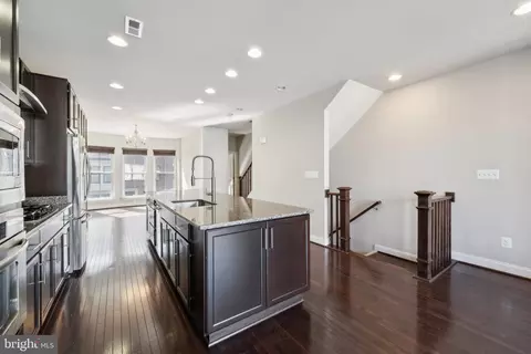 20398 Codman Dr, Ashburn, VA 20147 photo 13