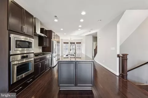 20398 Codman Dr, Ashburn, VA 20147 photo 12