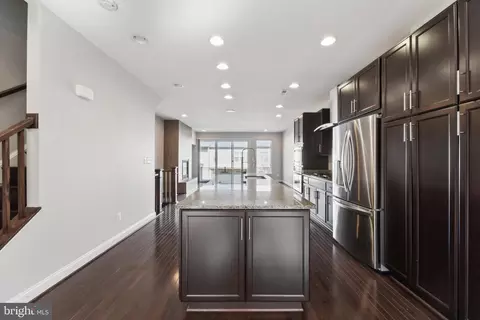 20398 Codman Dr, Ashburn, VA 20147 photo 15