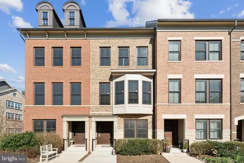 20398 Codman Dr, Ashburn, VA 20147