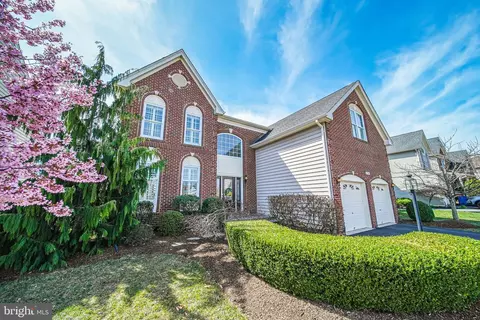 42345 Magistrate Ct, Chantilly, VA 20152