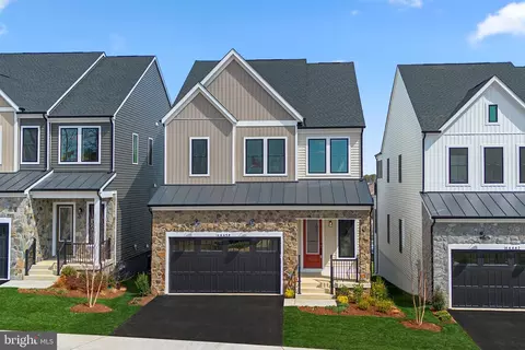 44458 Coalport Sq, Ashburn, VA 20147