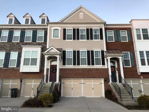 25448 Stallion Branch Ter, Chantilly, VA 20152