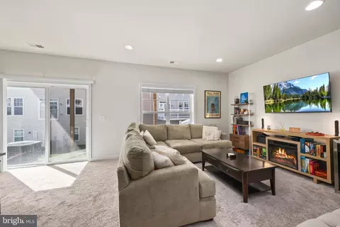 22281 Pinecroft Ter, Ashburn, VA 20148 photo 26