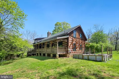 11272 Georges Mill Rd, Lovettsville, VA 20180