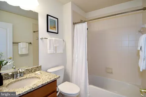 20559 Crescent Pointe Pl, Ashburn, VA 20147 photo 30