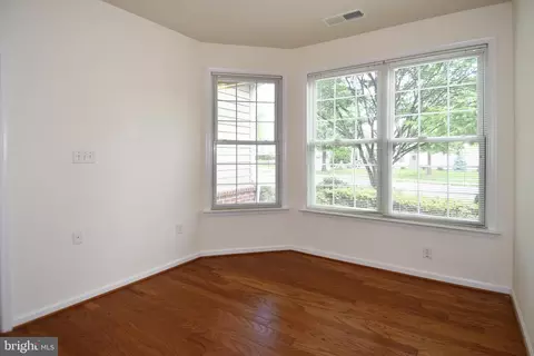 20559 Crescent Pointe Pl, Ashburn, VA 20147 photo 4