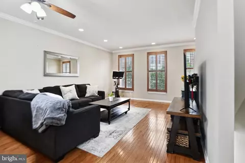 25149 Shultz Ter, Chantilly, VA 20152 photo 10