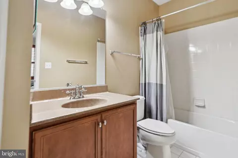25149 Shultz Ter, Chantilly, VA 20152 photo 7